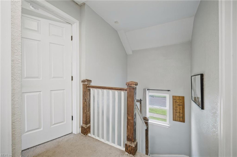 Photo 15 of 33 residential for sale in Portsmouth virginia