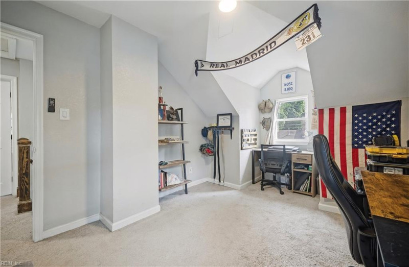 Photo 16 of 33 residential for sale in Portsmouth virginia