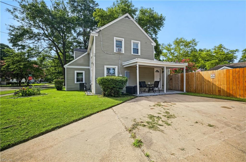 Photo 31 of 33 residential for sale in Portsmouth virginia