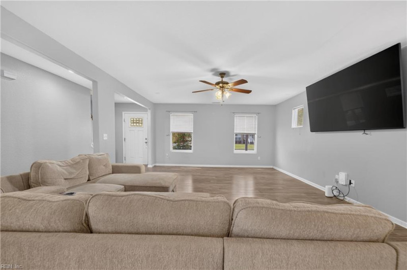 Photo 6 of 33 residential for sale in Norfolk virginia