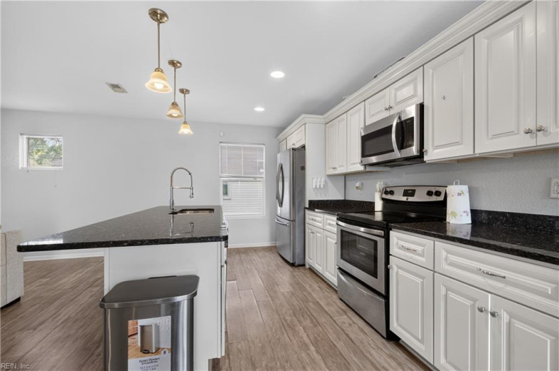 Photo 8 of 33 residential for sale in Norfolk virginia