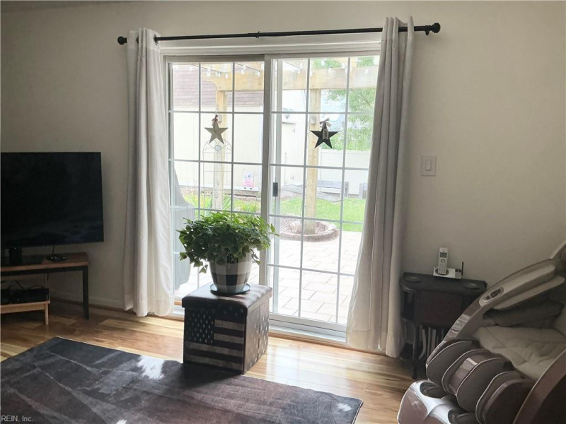 Photo 11 of 42 residential for sale in Newport News virginia