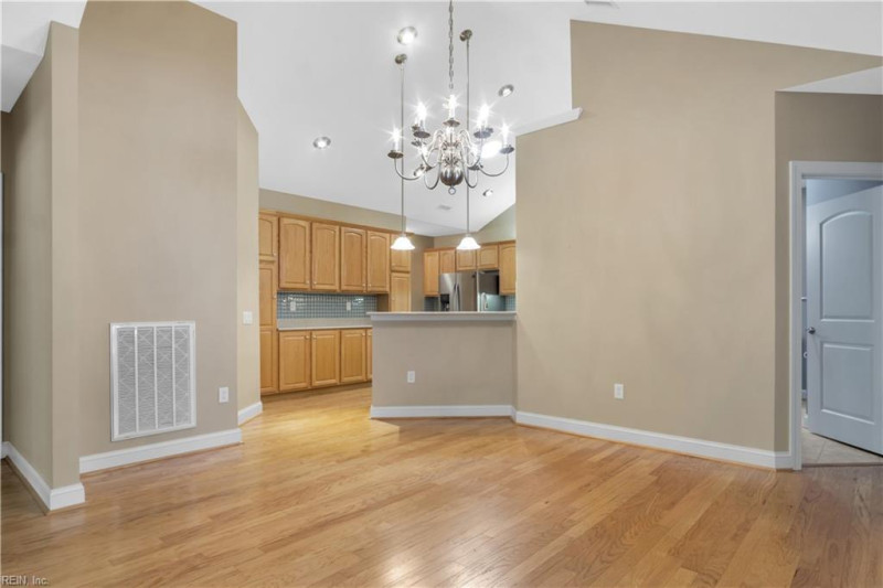 Photo 18 of 40 residential for sale in York County virginia