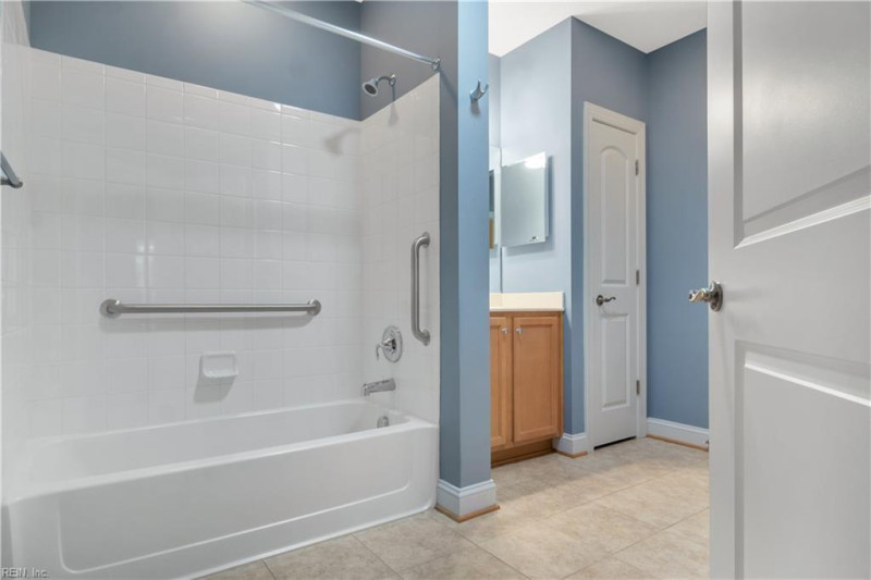 Photo 21 of 40 residential for sale in York County virginia