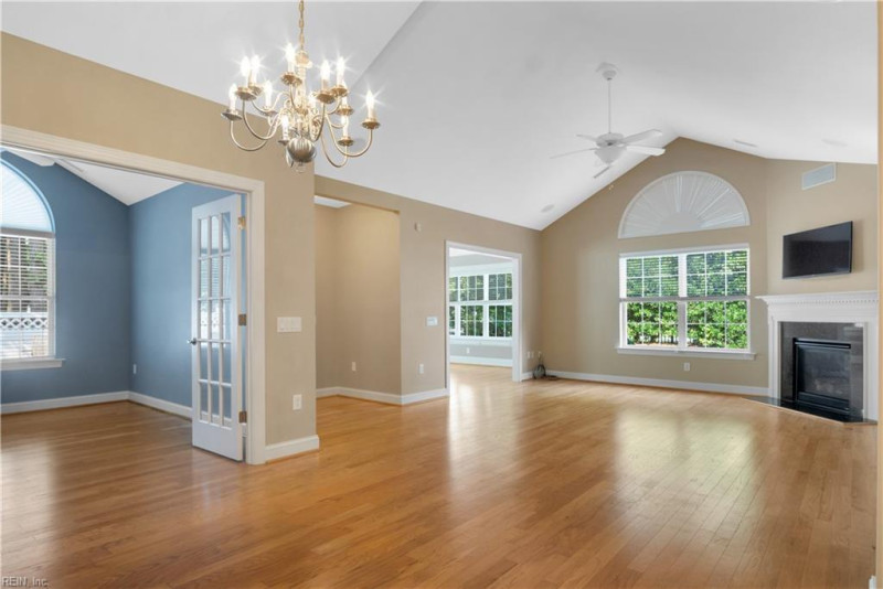 Photo 23 of 40 residential for sale in York County virginia