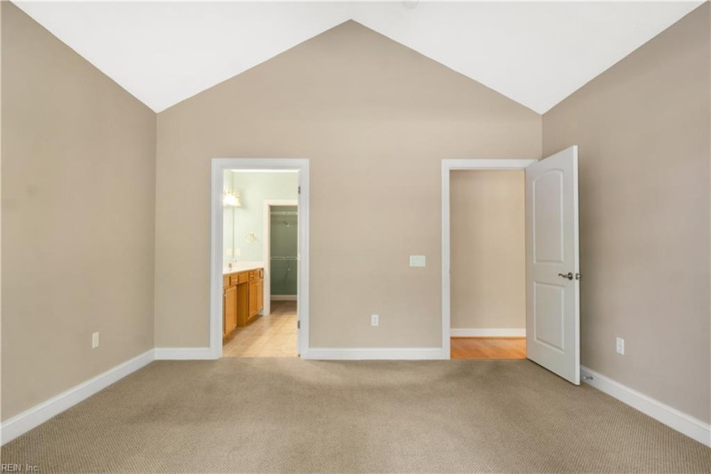 Photo 32 of 40 residential for sale in York County virginia