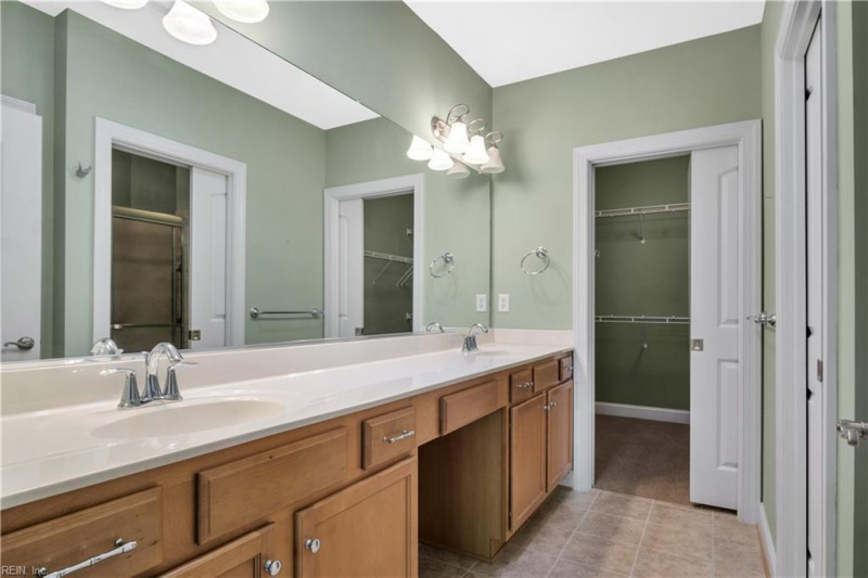 Photo 33 of 40 residential for sale in York County virginia