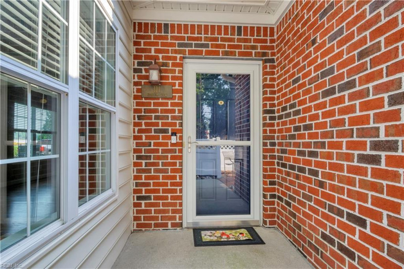 Photo 8 of 40 residential for sale in York County virginia