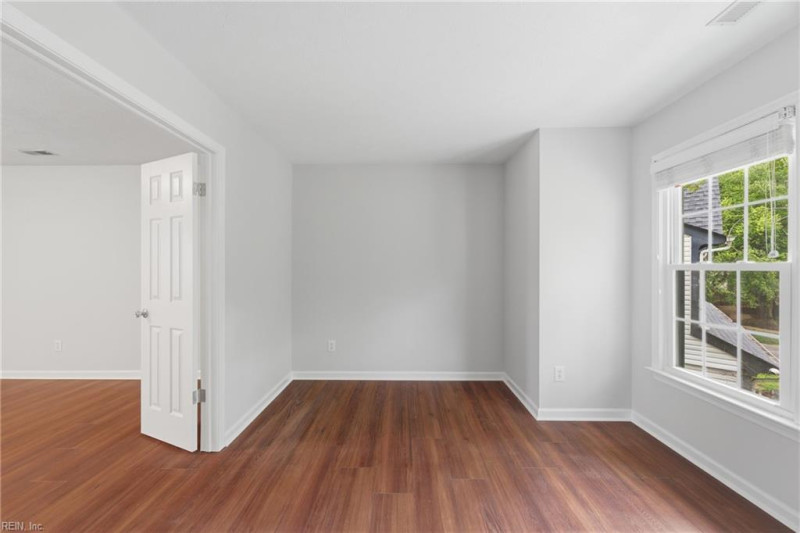 Photo 27 of 48 residential for sale in Newport News virginia