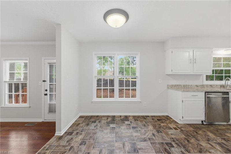 Photo 9 of 48 residential for sale in Newport News virginia