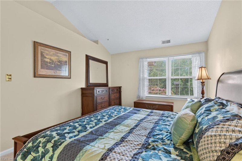 Photo 26 of 48 residential for sale in Portsmouth virginia