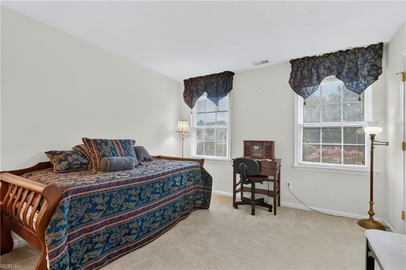 Photo 36 of 48 residential for sale in Portsmouth virginia
