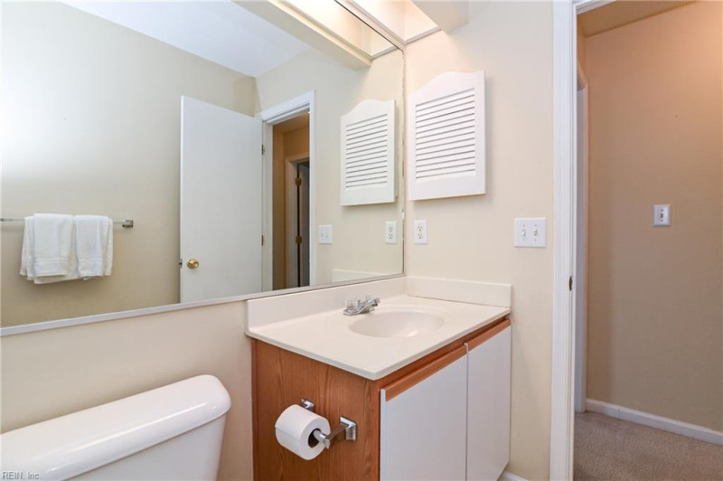 Photo 38 of 48 residential for sale in Portsmouth virginia