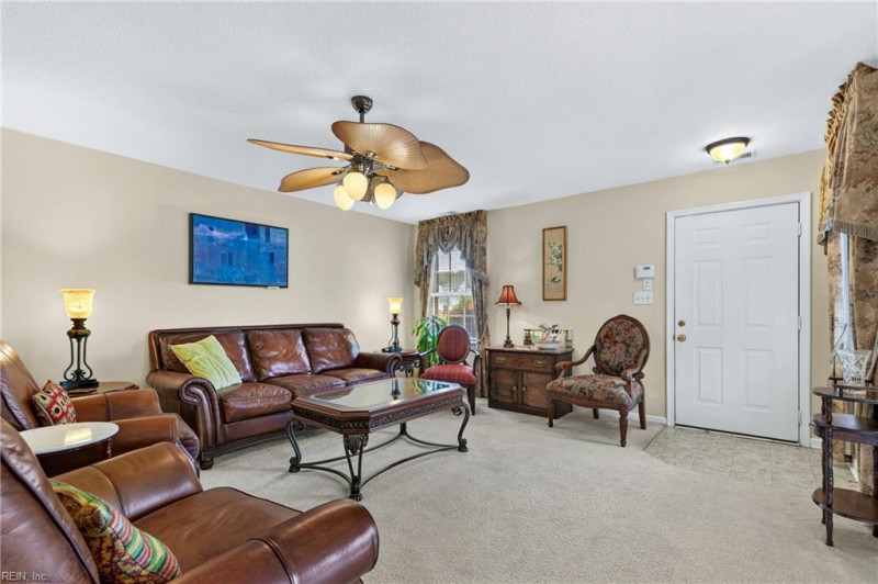 Photo 8 of 48 residential for sale in Portsmouth virginia