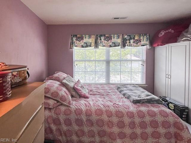 Photo 14 of 24 residential for sale in Chesapeake virginia
