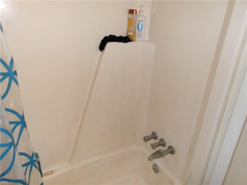 Photo 14 of 23 residential for sale in Virginia Beach virginia