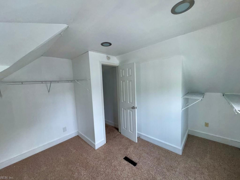 Photo 13 of 17 residential for sale in Norfolk virginia Photo 13 of 17 residential for sale in Norfolk virginia