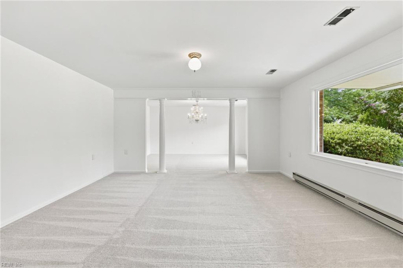 Photo 10 of 41 residential for sale in Hampton virginia