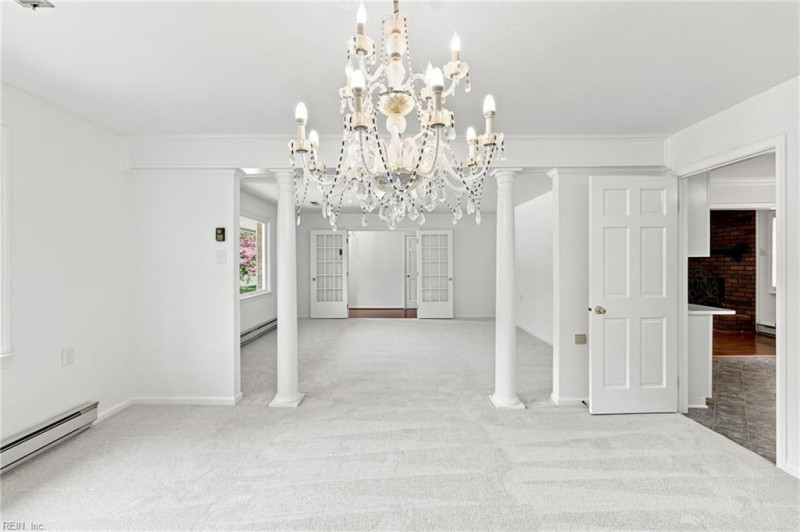 Photo 14 of 41 residential for sale in Hampton virginia