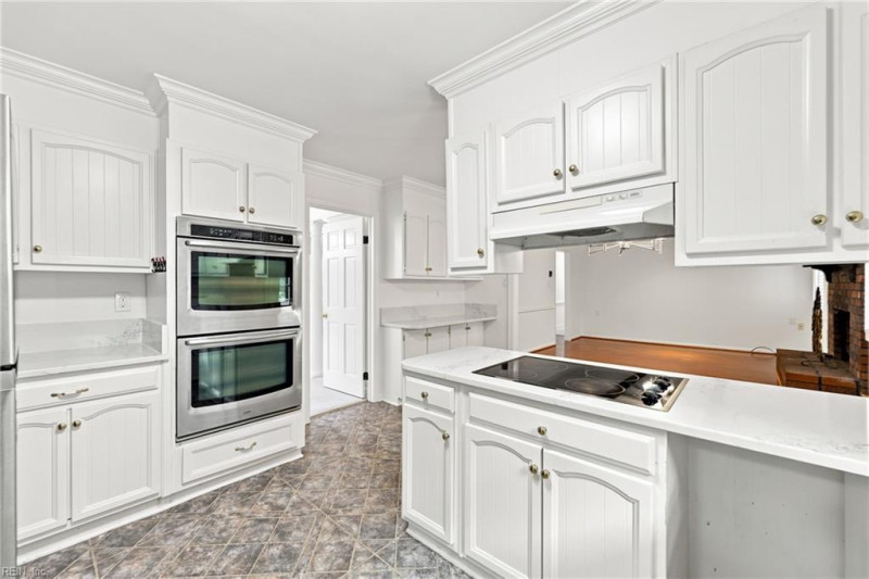 Photo 21 of 41 residential for sale in Hampton virginia