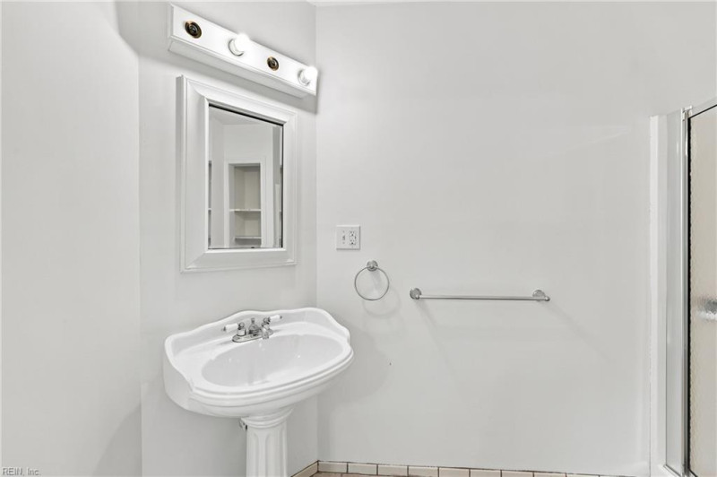 Photo 24 of 41 residential for sale in Hampton virginia