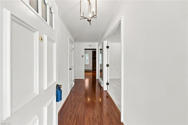 Photo 4 of 41 residential for sale in Hampton virginia