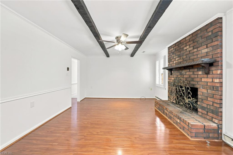 Photo 6 of 41 residential for sale in Hampton virginia