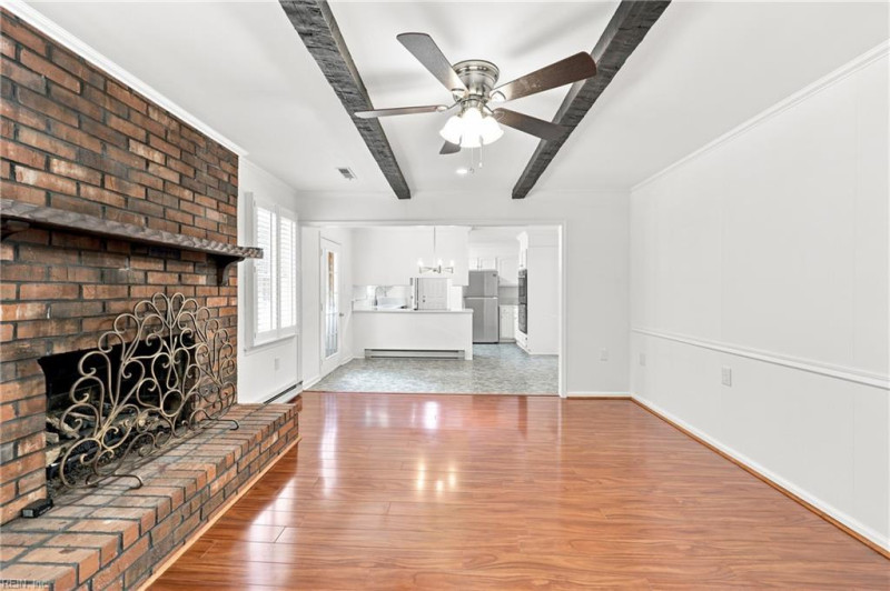 Photo 9 of 41 residential for sale in Hampton virginia