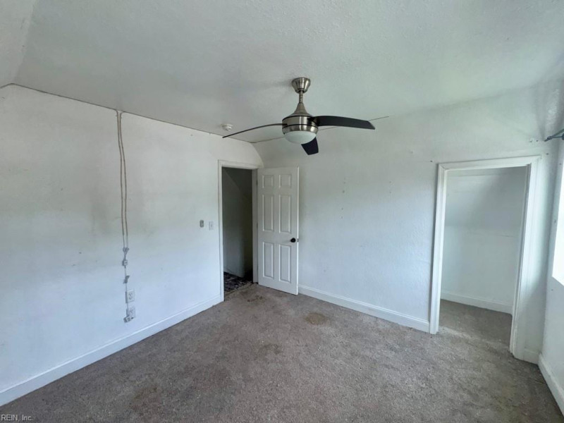 Photo 9 of 13 residential for sale in Portsmouth virginia