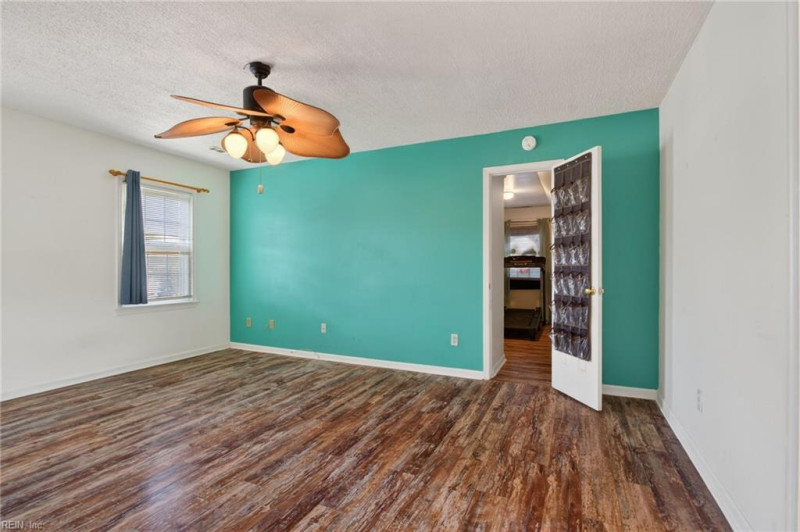 Photo 26 of 47 residential for sale in Newport News virginia