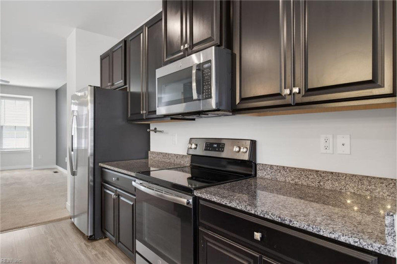Photo 10 of 33 residential for sale in Norfolk virginia