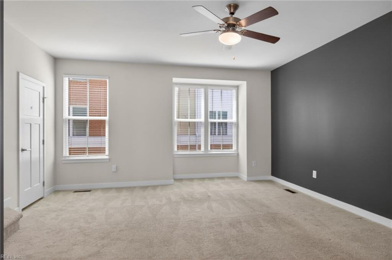 Photo 15 of 33 residential for sale in Norfolk virginia