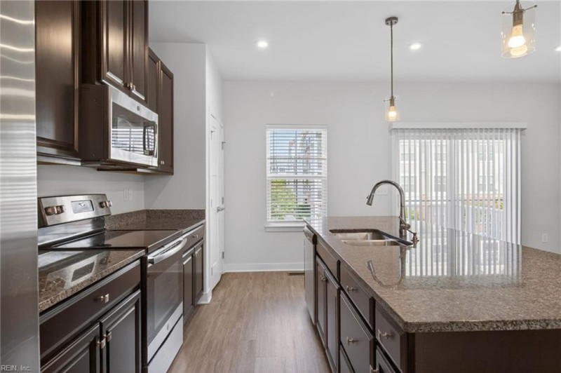 Photo 8 of 33 residential for sale in Norfolk virginia