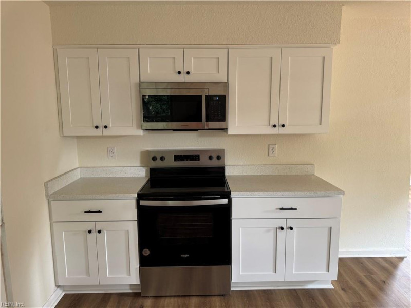 Photo 10 of 21 residential for sale in Norfolk virginia