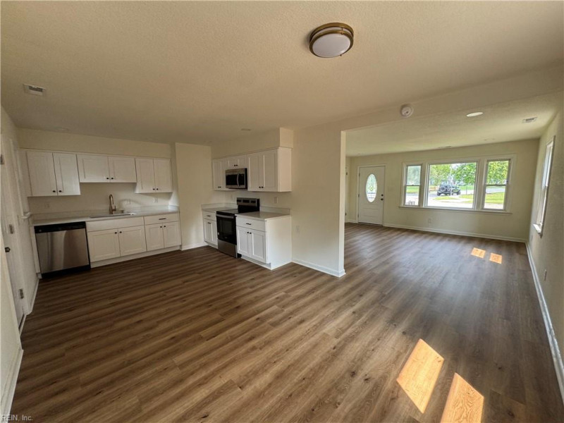 Photo 6 of 21 residential for sale in Norfolk virginia