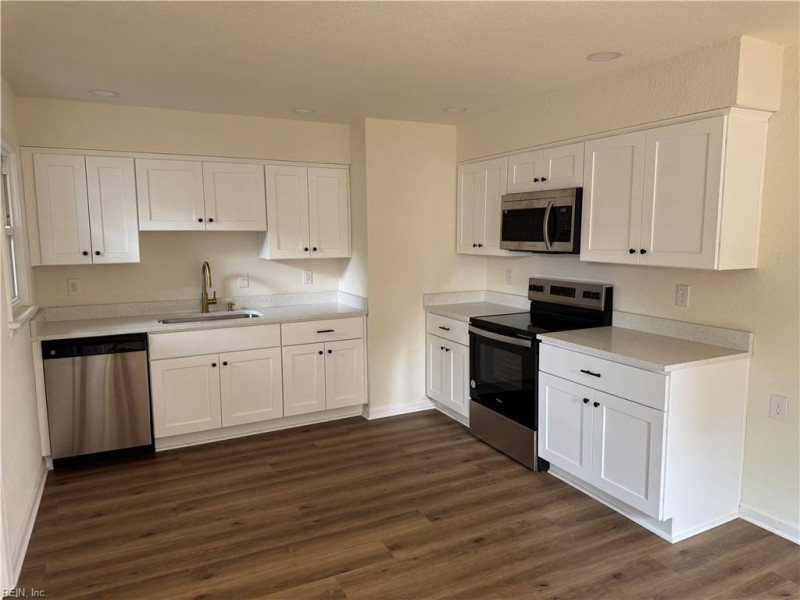 Photo 7 of 21 residential for sale in Norfolk virginia
