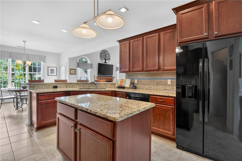 Photo 10 of 42 residential for sale in Suffolk virginia