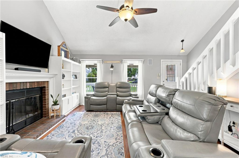 Photo 10 of 50 residential for sale in Virginia Beach virginia