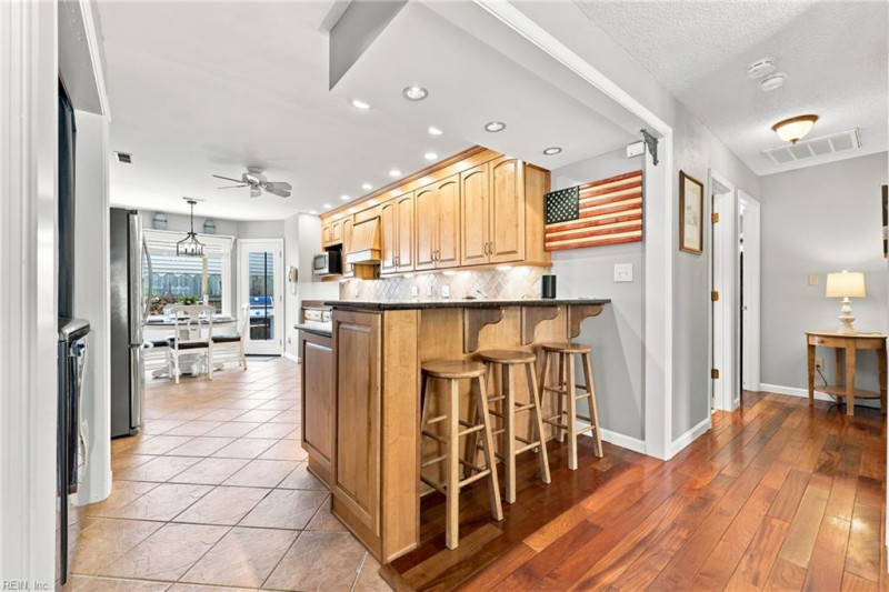 Photo 13 of 50 residential for sale in Virginia Beach virginia