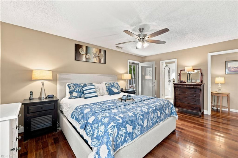 Photo 25 of 50 residential for sale in Virginia Beach virginia