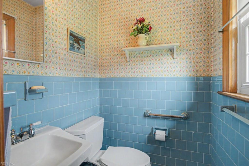 Photo 20 of 25 residential for sale in Hampton virginia