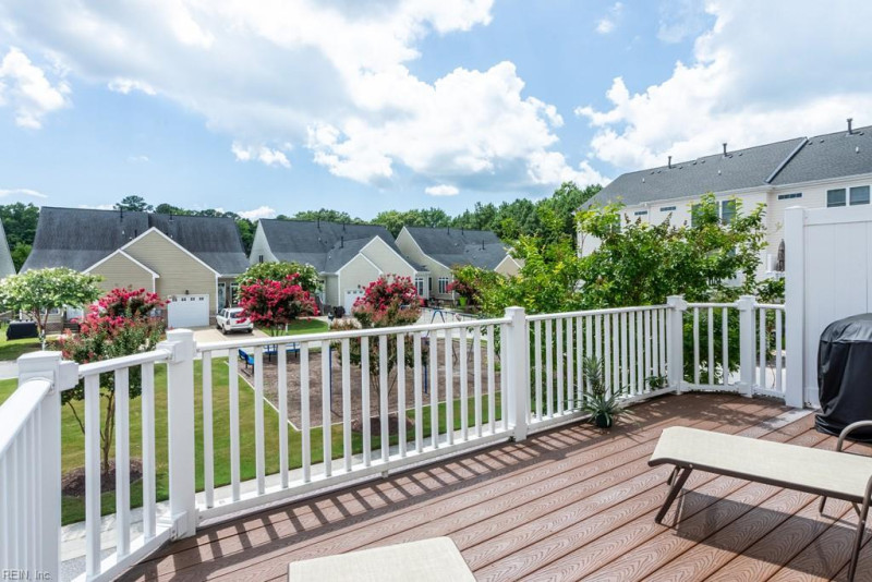 Photo 20 of 41 residential for sale in York County virginia