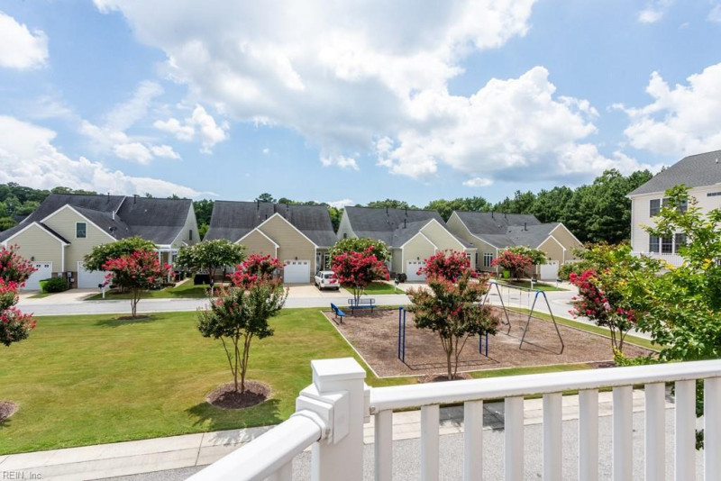 Photo 21 of 41 residential for sale in York County virginia
