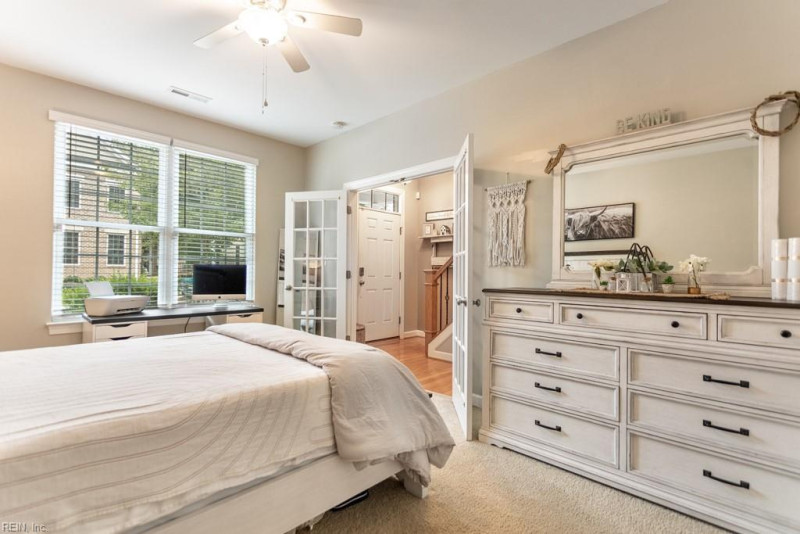 Photo 6 of 41 residential for sale in York County virginia