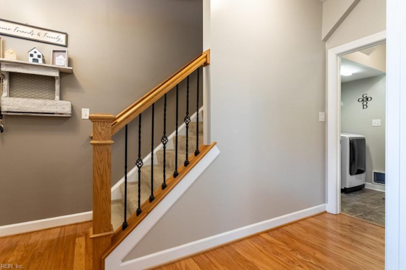 Photo 8 of 41 residential for sale in York County virginia