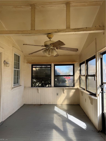 Photo 21 of 33 residential for sale in Hampton virginia