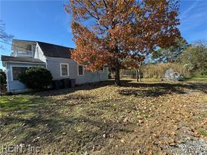 Photo 3 of 33 residential for sale in Hampton virginia