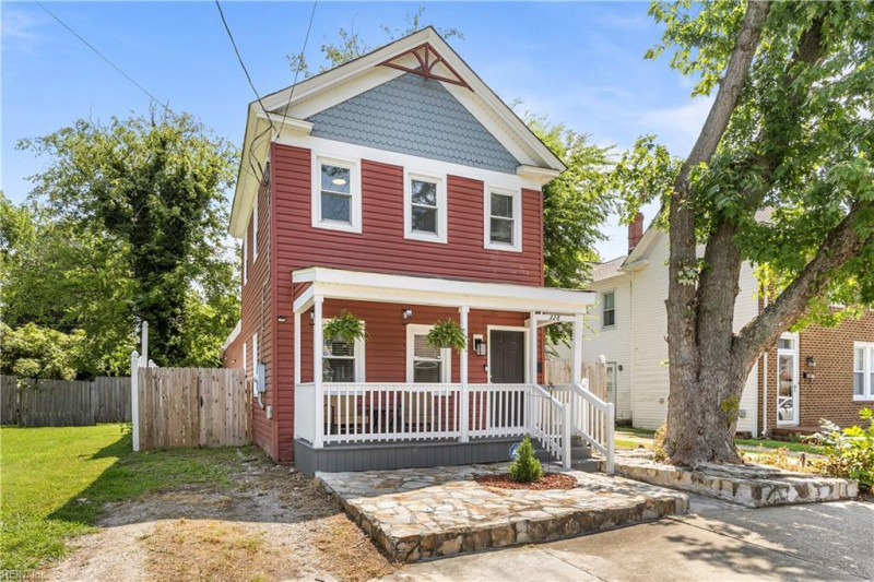 Photo 1 of 27 residential for sale in Hampton virginia