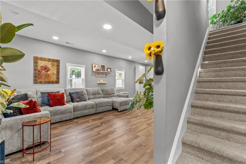 Photo 6 of 27 residential for sale in Hampton virginia