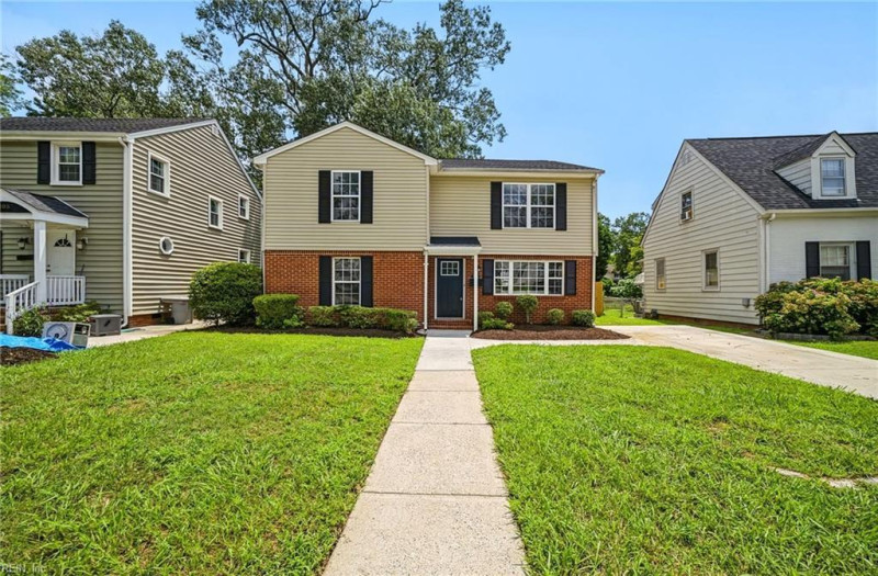 Photo 1 of 36 residential for sale in Hampton virginia